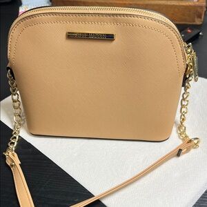Steve Madden Beige Crossbody Bag with Gold Chain